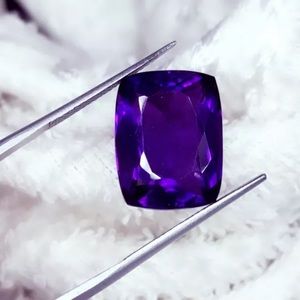 Large Amethyst means clear mind